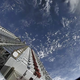 Los primeros 60 satélites de Starlink momentos antes de su despliegue